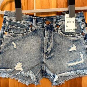 Inventory # 104 NWT Blank NYC Denim Distressed Shorts High Rise Size 25
